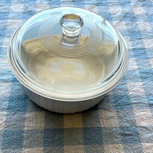 Corningware French White 4 piece plus lids for round 1.5 quart